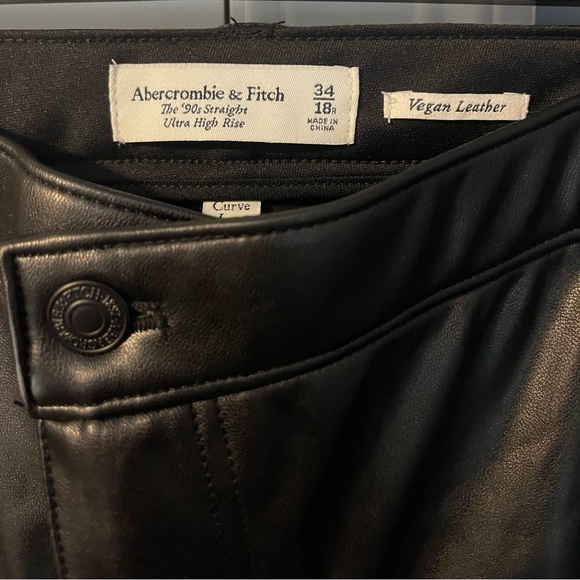 NWT A+F Vegan leather high rise pants - Picture 2 of 4